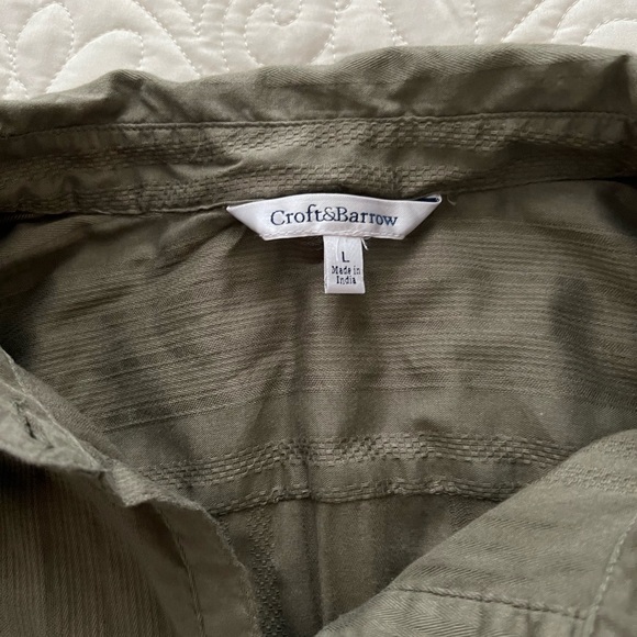 Croft & Barrow Green Lightweight Button Up Shirt Size L - Picture 3 of 7